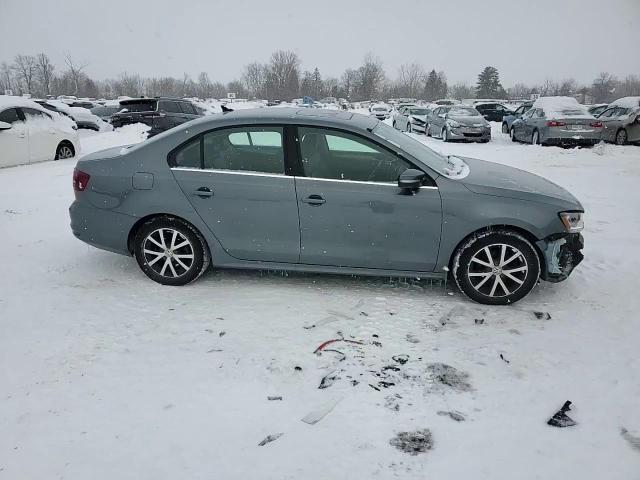 2017 Volkswagen Jetta - Image 13