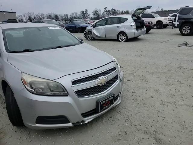 2013 Chevrolet Malibu - Image 11