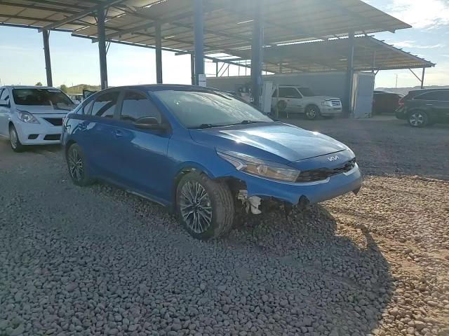 2023 Kia Forte - Image 10