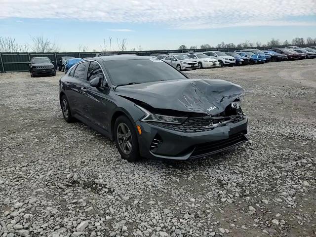 2022 Kia K5 - Image 11