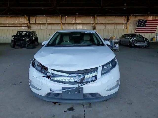 2013 Chevrolet Volt - Image 11