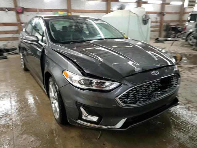 2019 Ford Fusion - Image 13