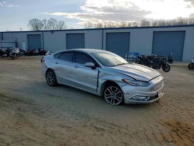 2017 Ford Fusion - Image 10