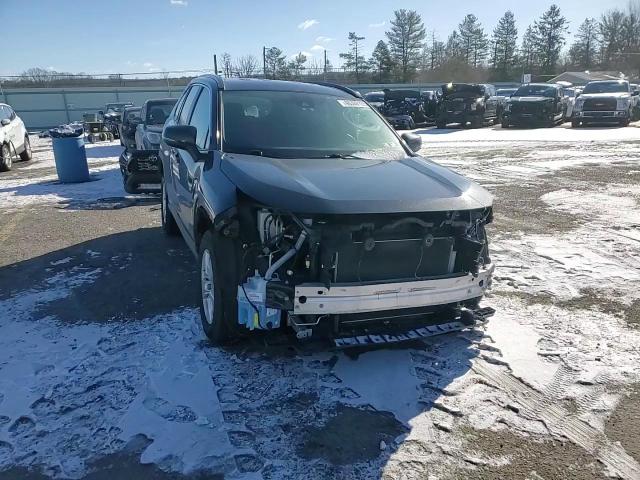 2021 Toyota RAV 4 - Image 12