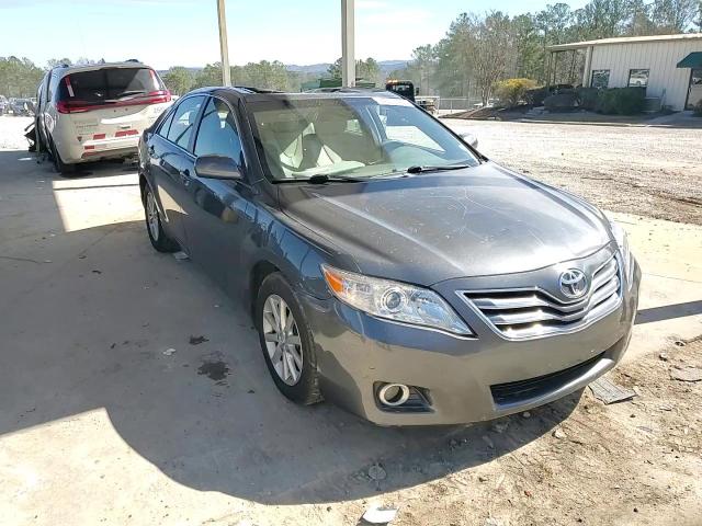 2011 Toyota Camry - Image 11