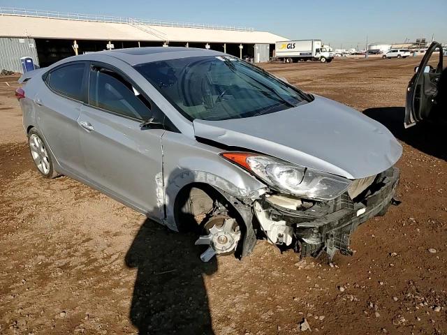 2013 Hyundai Elantra - Image 11