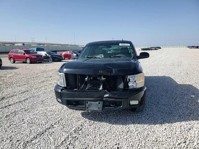2007 Chevrolet Silverado - Image 11