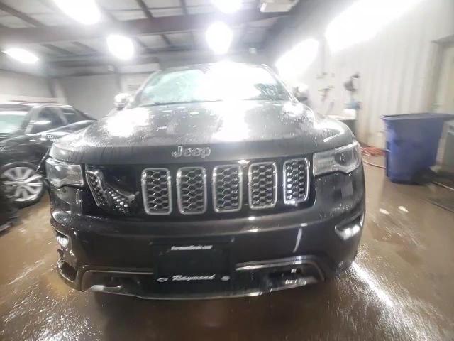 2017 Jeep Grand Cherokee - Image 13