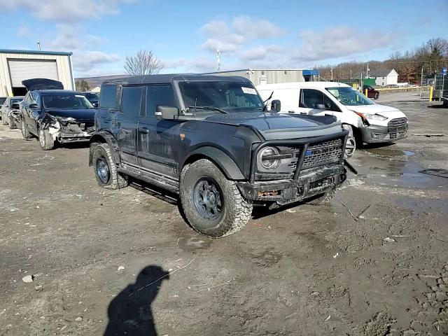 2022 Ford Bronco - Image 15