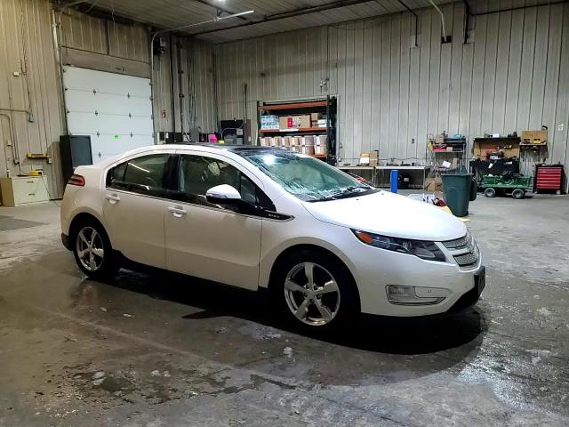 2012 Chevrolet Volt - Image 13
