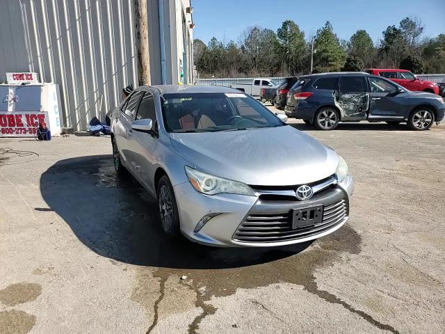 2015 Toyota Camry - Image 13
