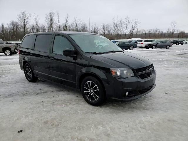 2017 Dodge Caravan - Image 14