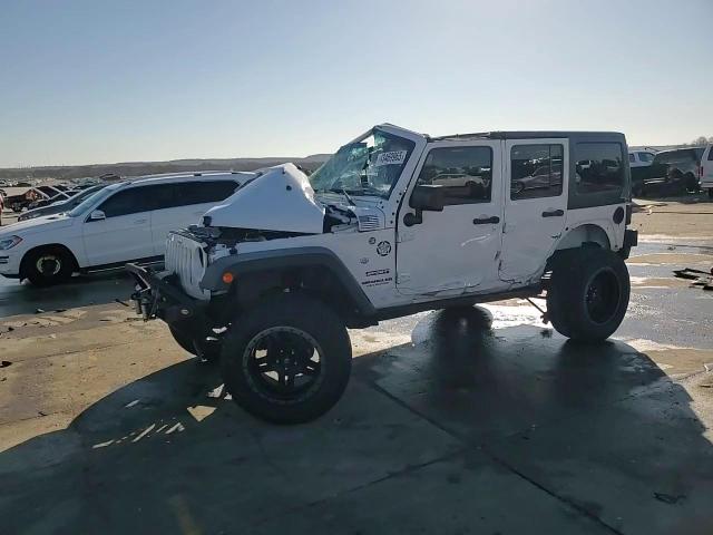 2017 Jeep Wrangler - Image 15