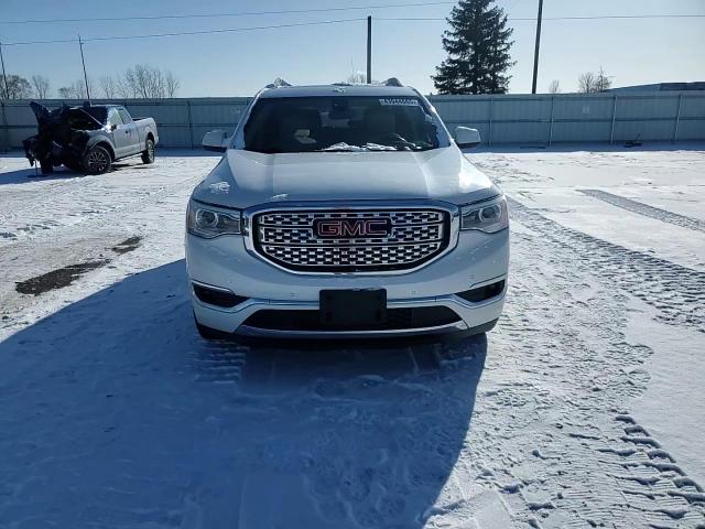 2017 GMC Acadia - Image 12