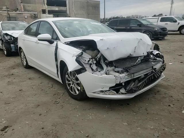 2017 Ford Fusion - Image 11