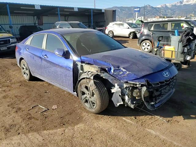 2022 Hyundai Elantra - Image 10
