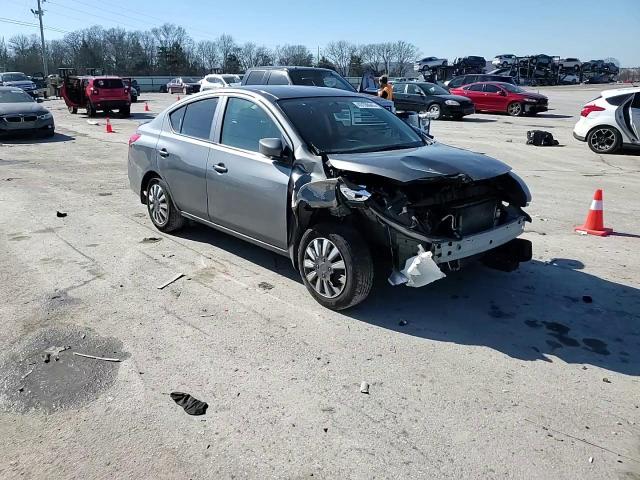 2019 Nissan Versa - Image 10