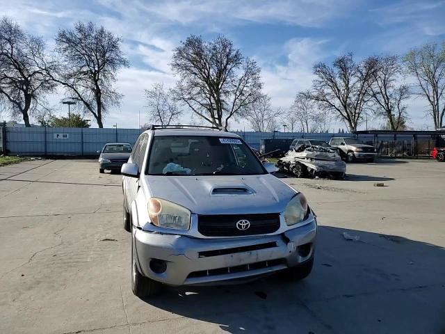 2004 Toyota RAV 4 - Image 11