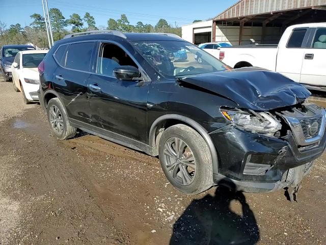 2019 Nissan Rogue - Image 11