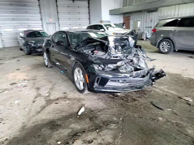 2016 Chevrolet Camaro - Image 10