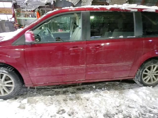 2015 Dodge Caravan - Image 10