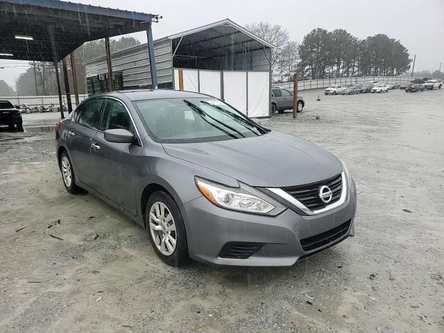 2016 Nissan Altima - Image 11