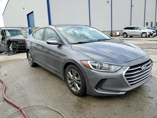 2018 Hyundai Elantra - Image 14