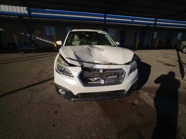 2015 Subaru Outback - Image 11