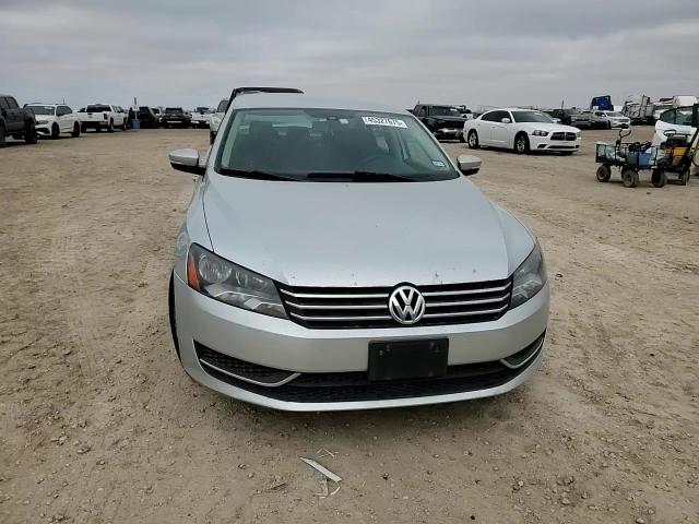 2014 Volkswagen Passat - Image 11