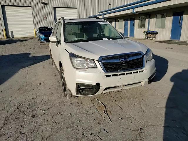 2018 Subaru Forester - Image 11