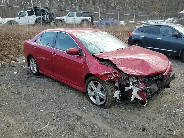2014 Toyota Camry - Image 10