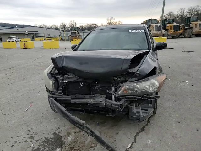 2009 Honda Accord - Image 11