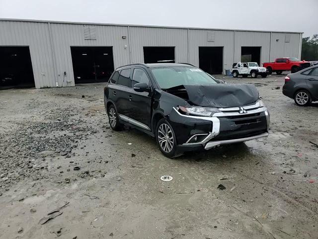2016 Mitsubishi Outlander - Image 11