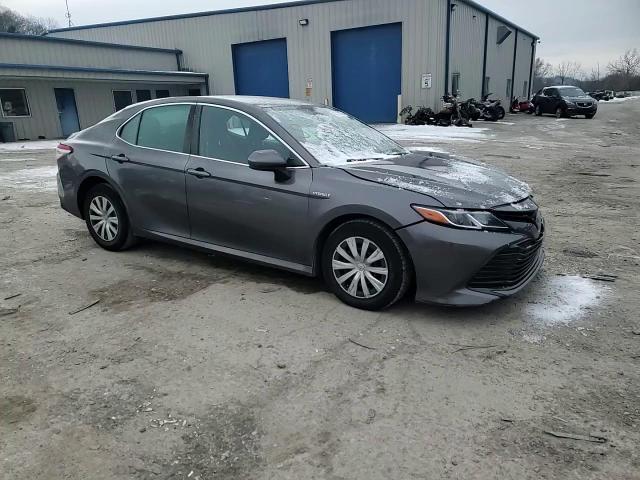 2020 Toyota Camry - Image 13
