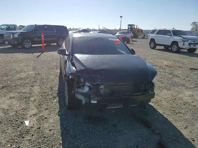 2017 Hyundai Elantra - Image 11