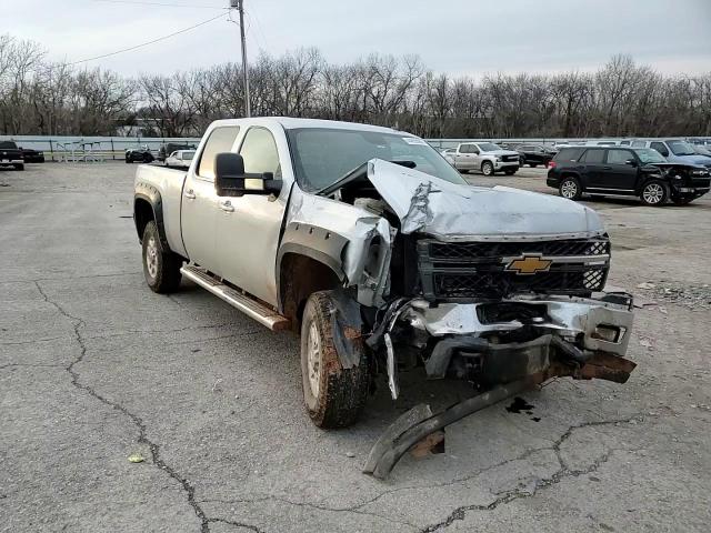 2013 Chevrolet Silverado - Image 10
