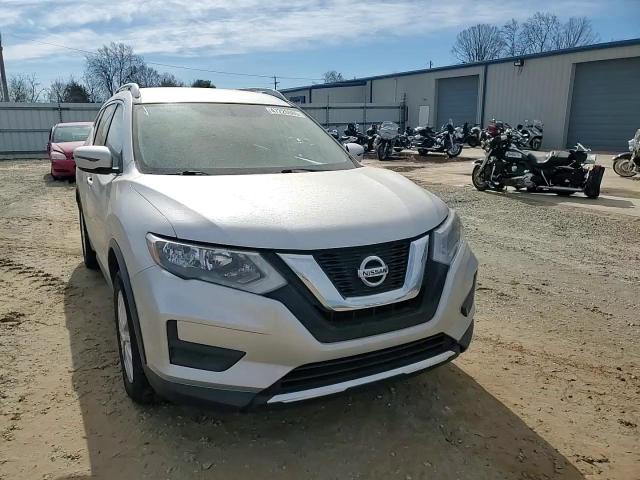 2017 Nissan Rogue - Image 11