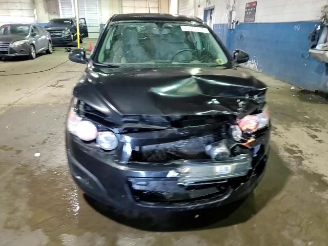 2015 Chevrolet Sonic - Image 13