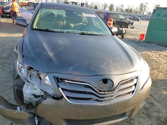 2010 Toyota Camry - Image 11