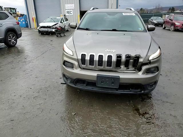 2016 Jeep Grand Cherokee - Image 14