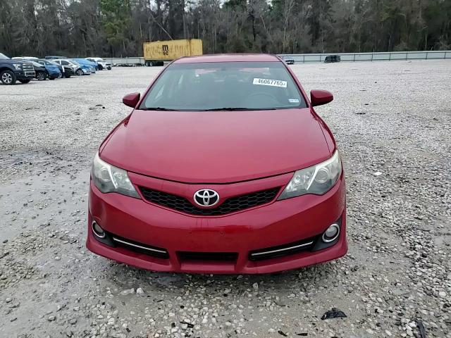 2014 Toyota Camry - Image 13