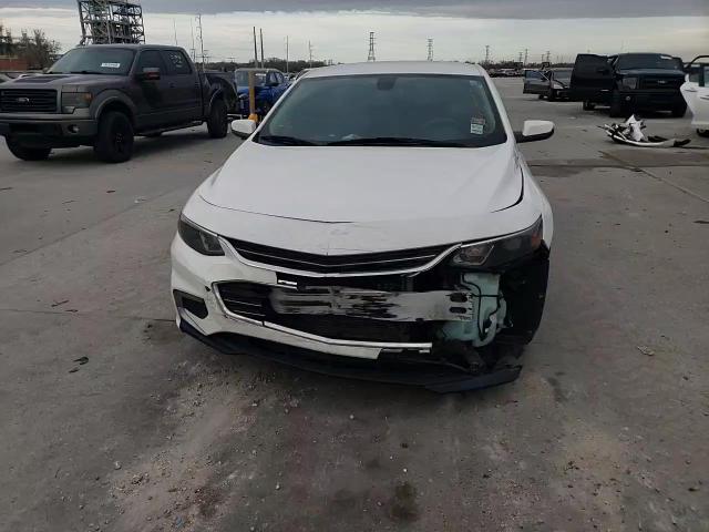2018 Chevrolet Malibu - Image 11