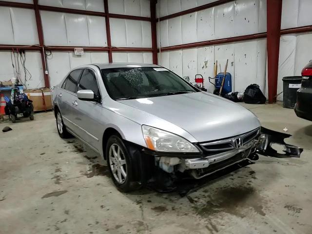 2007 Honda Accord - Image 11