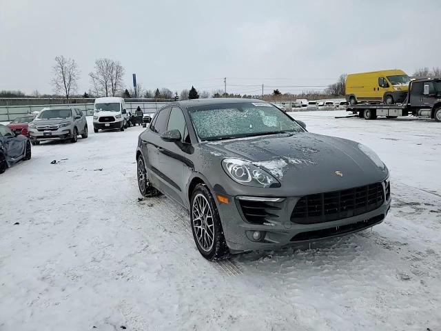 2015 Porsche Macan - Image 11