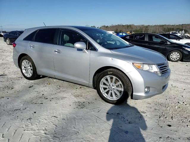 2010 Toyota Venza - Image 12