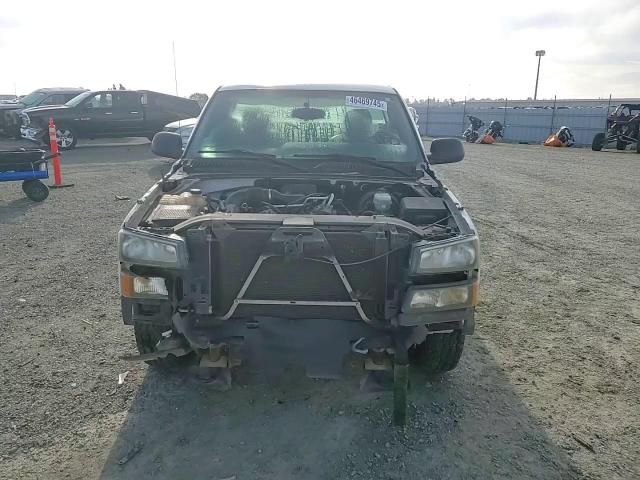 2007 Chevrolet Silverado - Image 11