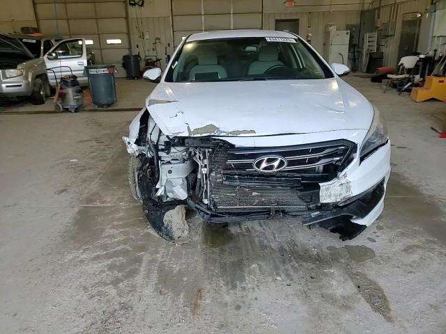 2015 Hyundai Sonata - Image 11