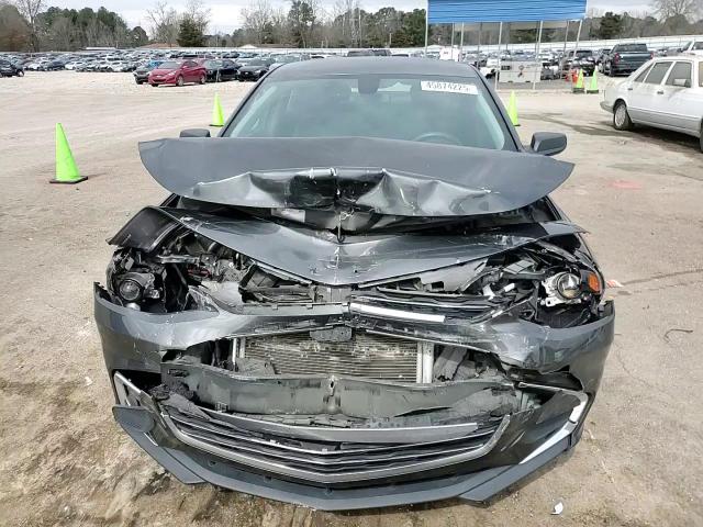 2017 Chevrolet Malibu - Image 10