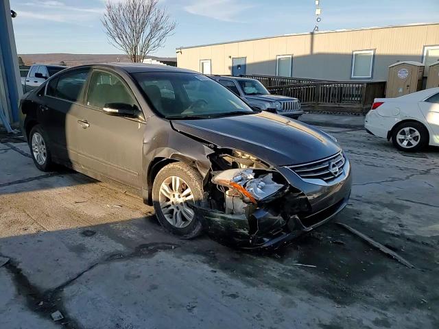 2010 Nissan Altima - Image 10