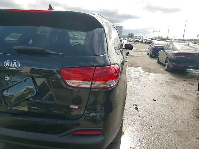 2017 Kia Sorento - Image 15
